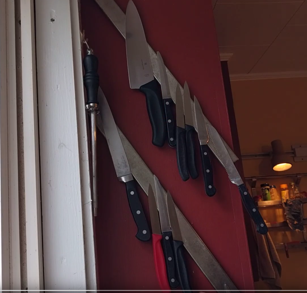 A magnetic strip for storing knives